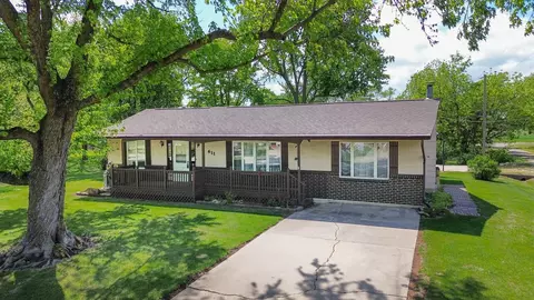 611 Chestnut, Peabody, KS 66866