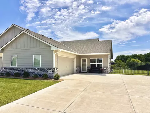 948 N Cloverleaf St, Goddard, KS 67052