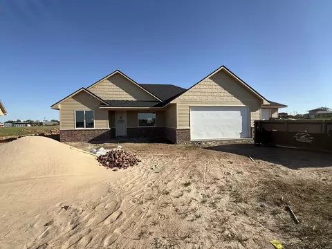 866 N Main, Goddard, KS 67052