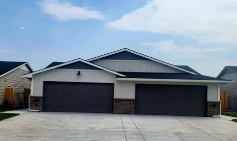 2885 S Cedar Crest Ct UNIT 100, Wichita, KS 67215