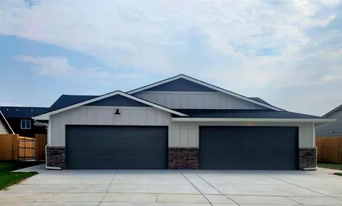 2873 S Cedar Crest Ct UNIT 200, Wichita, KS 67215