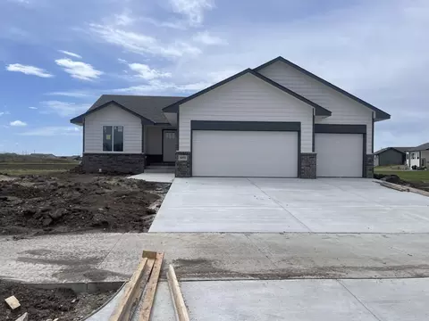 1973 E Limestone St, Andover, KS 67002