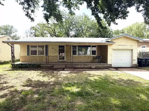 815 S Audrey Dr, El Dorado, KS 67042