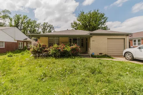 2225 S Ridgewood, Wichita, KS 67218
