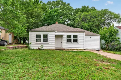 1521 N Volutsia, Wichita, KS 67214