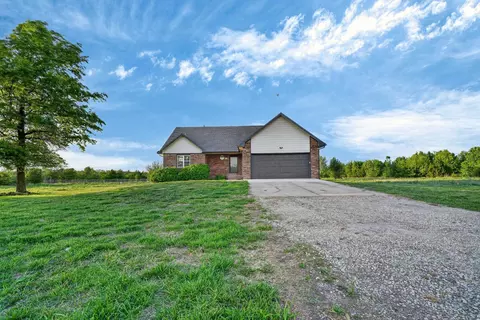 13610 E Deerfield Trl, Derby, KS 67037