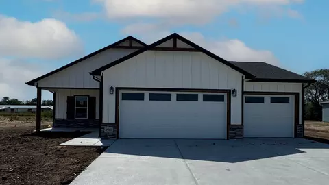 4901 N Spruce, Wichita, KS 67219
