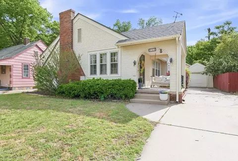 836 S Madison Ave, Wichita, KS 67211