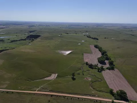 2801 Eagle Rd, Miltonvale, KS 67466