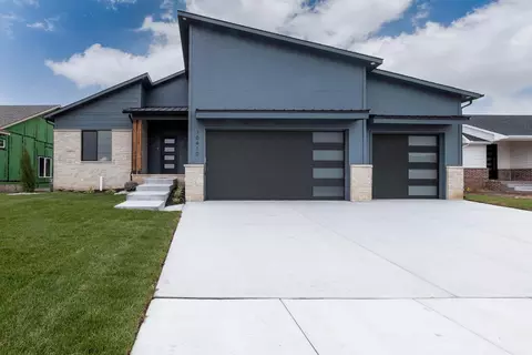 10410 W Graber Cir, Wichita, KS 67215