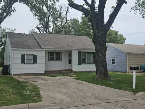 1244 S Shelden St, El Dorado, KS 67042