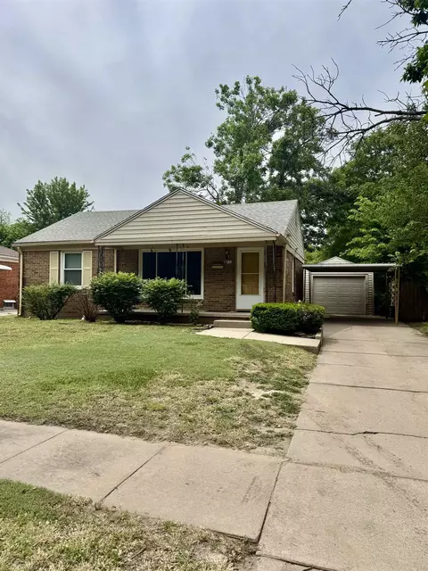 1707 S Erie, Wichita, KS 67211