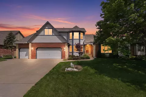 1325 N Pine Grove Ct, Wichita, KS 67212
