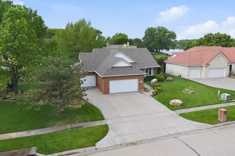 5033 N Harborside Ct, Wichita, KS 67204
