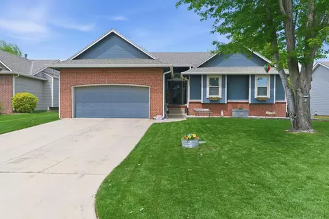2537 N Watersedge, Wichita, KS 67205