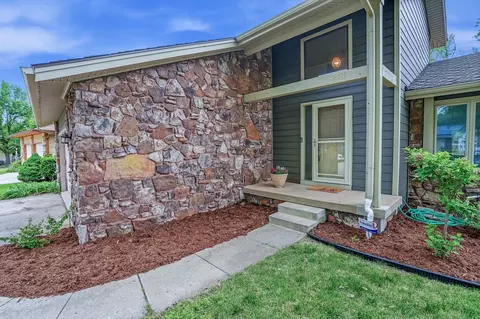 2511 Glacier Dr, Wichita, KS 67215