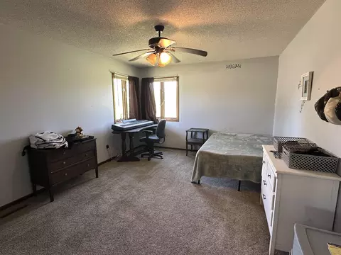 Bedroom - 2 Crown Cir, Anthony, KS 67003 photo 2 of 4