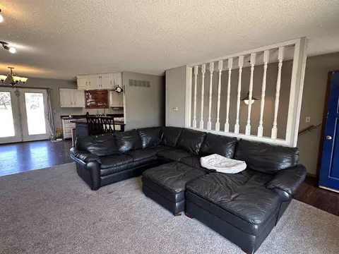 Living - 2 Crown Cir, Anthony, KS 67003 photo 2 of 3
