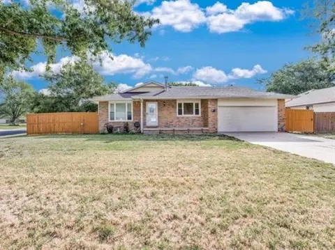 10 Argon Dr, Goddard, KS 67052