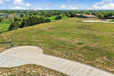 B2 L6 Cedar Point Ct., Salina, KS 67401