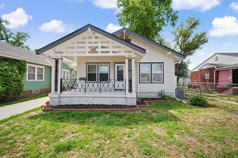 617 Morrison Ave, Salina, KS 67401