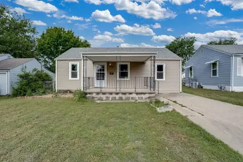 1507 Moyle St, Augusta, KS 67010