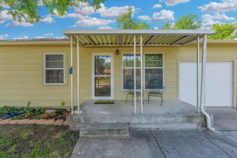425 W 4th, Haysville, KS 67060