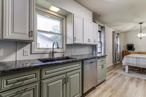 Kitchen - 528 Sweezy, Halstead, KS 67056 photo 1 of 3