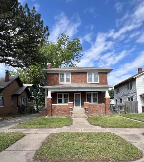 215 N 3rd, Arkansas City, KS 67005