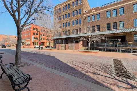151 N Rock Island St #2F, Wichita, KS 67202