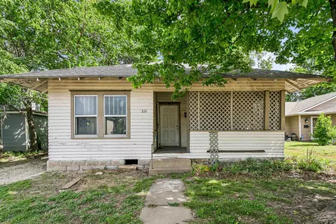 216 E Main, Augusta, KS 67010