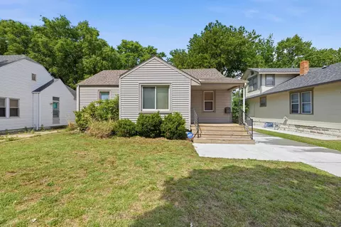 547 S S Grn, Wichita, KS 67211