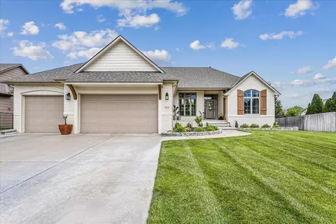 1315 S City View Cir, Wichita, KS 67235