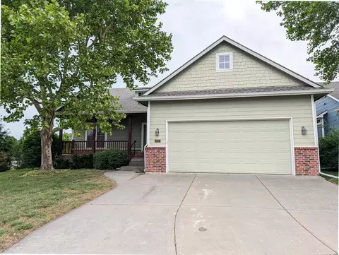 533 Autumn Glen Ct, Newton, KS 67114