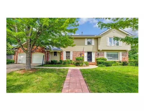 7954 E Dublin Ct, Wichita, KS 67206