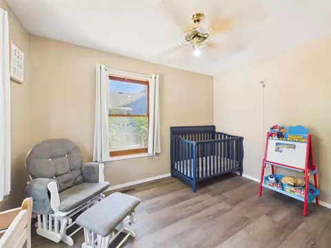 Bedroom - 628 E Main St, Mulvane, KS 67110 photo 2 of 4