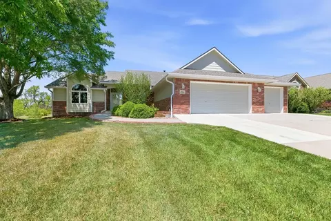 8706 E Scragg, Wichita, KS 67226