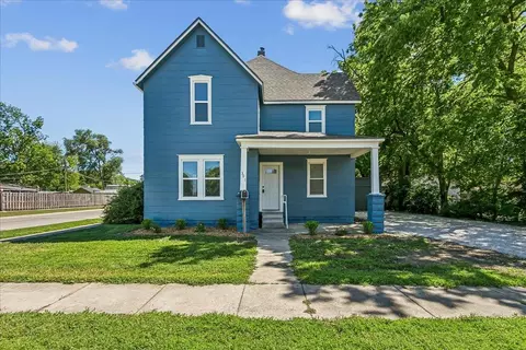 301 SW 3rd St, Newton, KS 67114