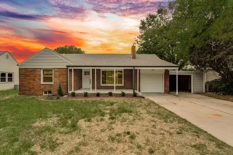 647 S Vassar St, Wichita, KS 67218