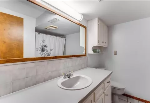 Bath - 16 N Circle Dr, Mulvane, KS 67110 photo 4 of 4