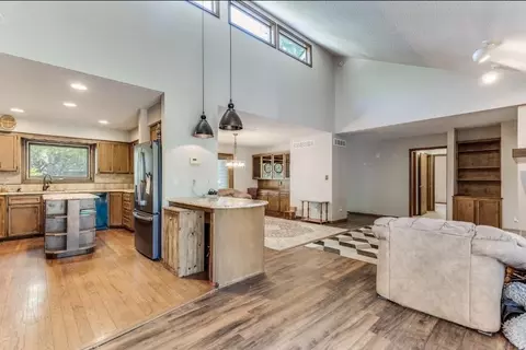 Entry Way - 16 N Circle Dr, Mulvane, KS 67110 photo 2 of 2
