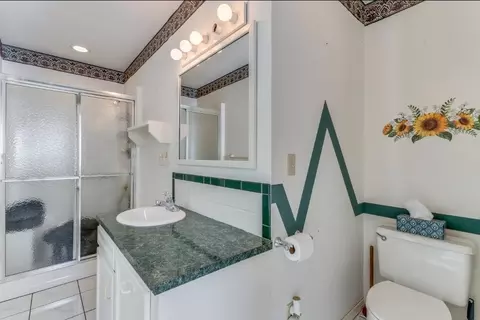 Bath - 16 N Circle Dr, Mulvane, KS 67110 photo 1 of 4