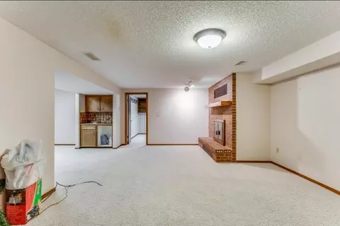 Living - 16 N Circle Dr, Mulvane, KS 67110 photo 7 of 8