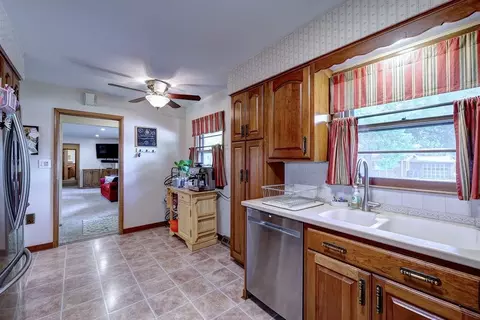 Kitchen - 1810 E 13th Ave, Winfield, KS 67156 photo 4 of 6