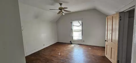 Bedroom - 702 E 12th Ave, Winfield, KS 67156 photo 3 of 4