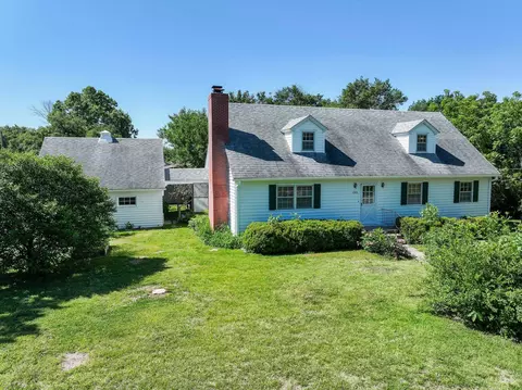 1305 W Park Ave, El Dorado, KS 67042