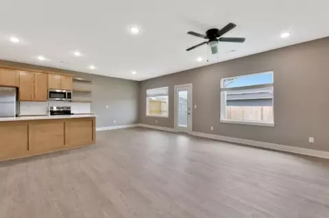 1013 W Long Path, Goddard, KS 67052 photo 4