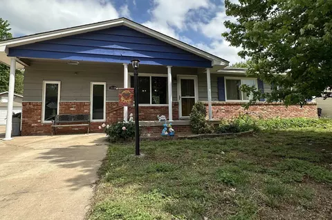 3328 S Chase Ave, Wichita, KS 67217