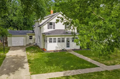 901 N Merchant St, Belle Plaine, KS 67013
