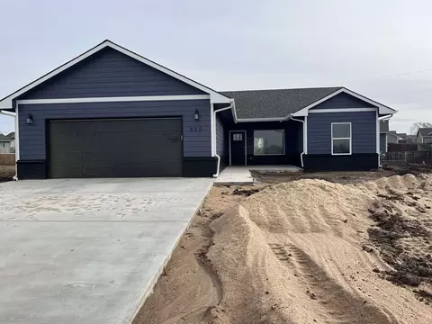 320 N Deer Run Ave, El Dorado, KS 67042